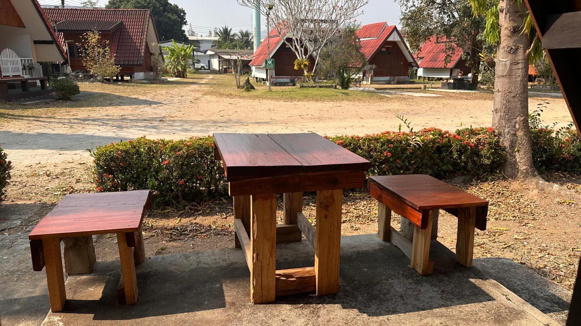 Mae Chaem Hotel And Resort מראה חיצוני תמונה